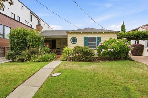 Photo of 778 Elm Street, San Carlos, CA 94070 (MLS # ML82061337)