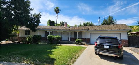 Photo of 1004 Wellington Drive, Modesto, CA 95350 (MLS # PW26033031)