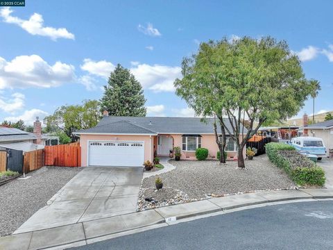 Photo of 17 Cedarbrook Pl Pl, Pittsburg, CA 94565 (MLS # 41114896)