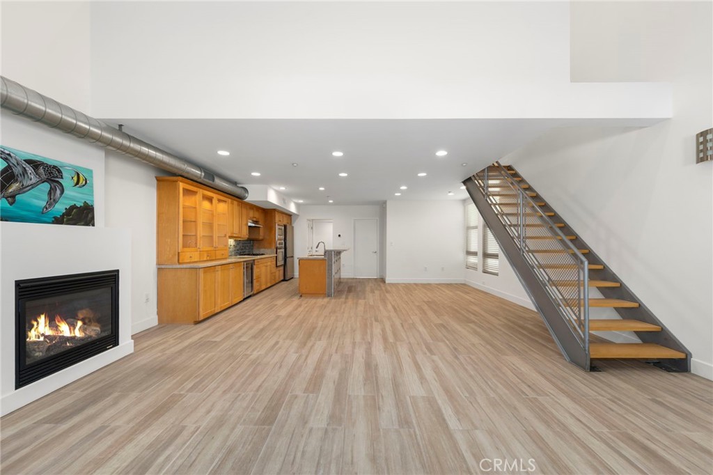 568 S Brea Boulevard