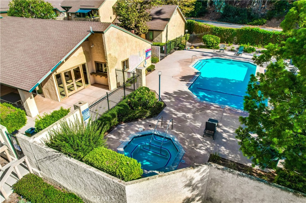 Serrano Creek Villas (SO) - Residential