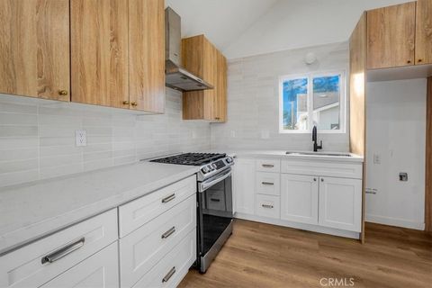 Photo of 869 Howard St, Pasadena, CA 91104 (MLS # OC25258681)