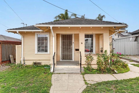 Photo of 16 Stanford Street, Watsonville, CA 95076 (MLS # ML82059791)