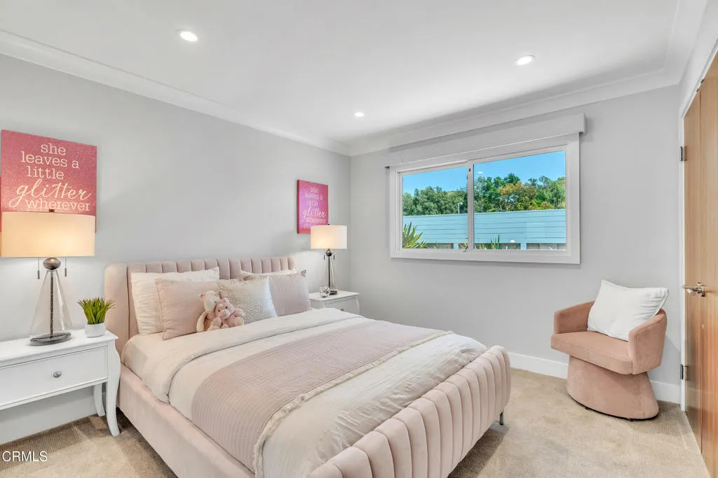 Newbury Park, California 91320, United States, 3 Bedrooms Bedrooms, ,2 BathroomsBathrooms,Residential,Active,165565