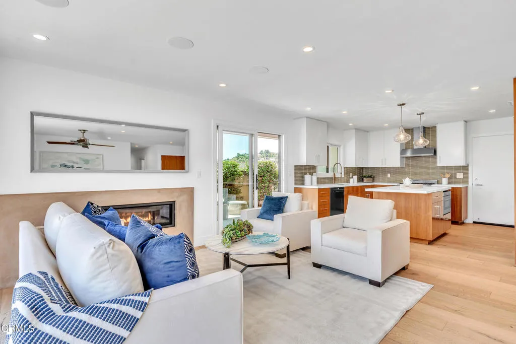 Newbury Park, California 91320, United States, 3 Bedrooms Bedrooms, ,2 BathroomsBathrooms,Residential,Active,165565