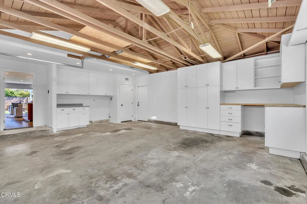 Newbury Park, California 91320, United States, 3 Bedrooms Bedrooms, ,2 BathroomsBathrooms,Residential,Active,165565