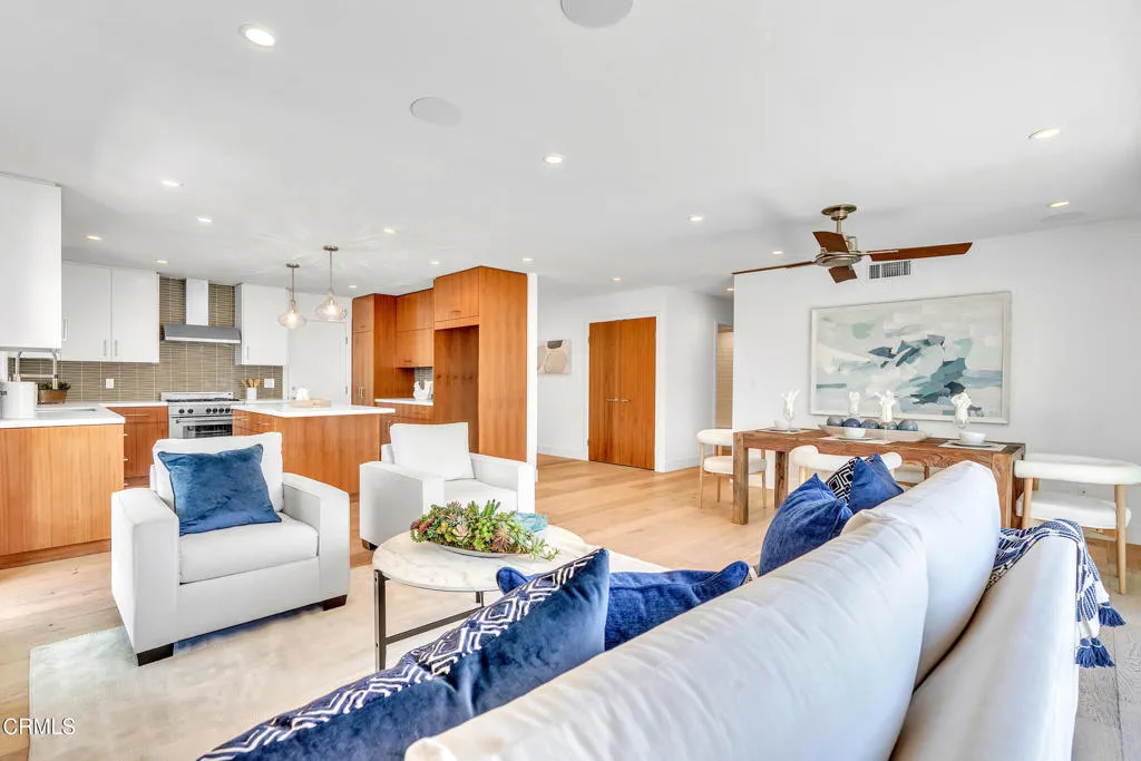 Newbury Park, California 91320, United States, 3 Bedrooms Bedrooms, ,2 BathroomsBathrooms,Residential,Active,165565