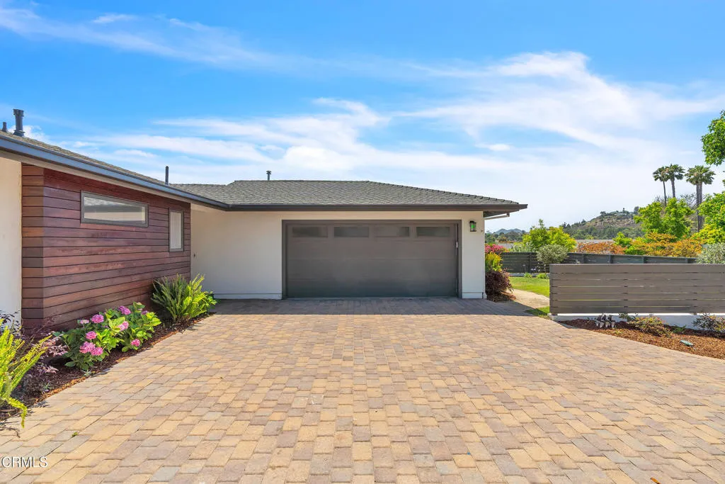 Newbury Park, California 91320, United States, 3 Bedrooms Bedrooms, ,2 BathroomsBathrooms,Residential,Active,165565