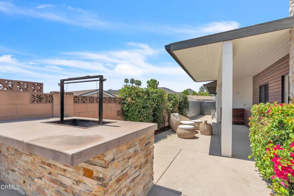 Newbury Park, California 91320, United States, 3 Bedrooms Bedrooms, ,2 BathroomsBathrooms,Residential,Active,165565