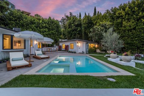 8819 Evanview Drive Los Angeles CA 90069