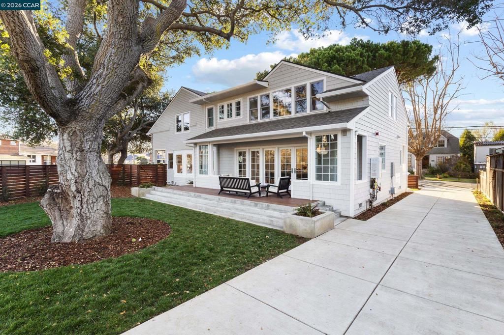 Photo of 524 Oak Grove Ave. Ave, Burlingame, CA 94010 (MLS # 41133070)