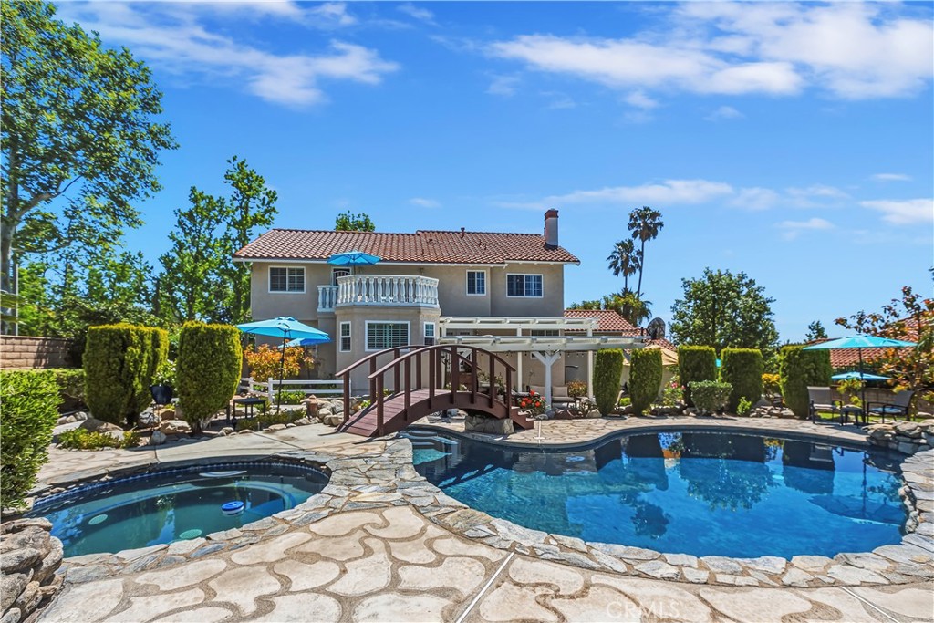 5306 Running Creek