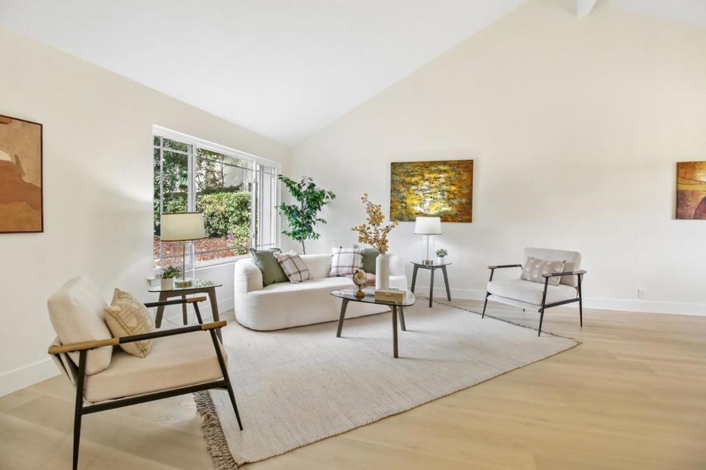6558 Gardenoak Court