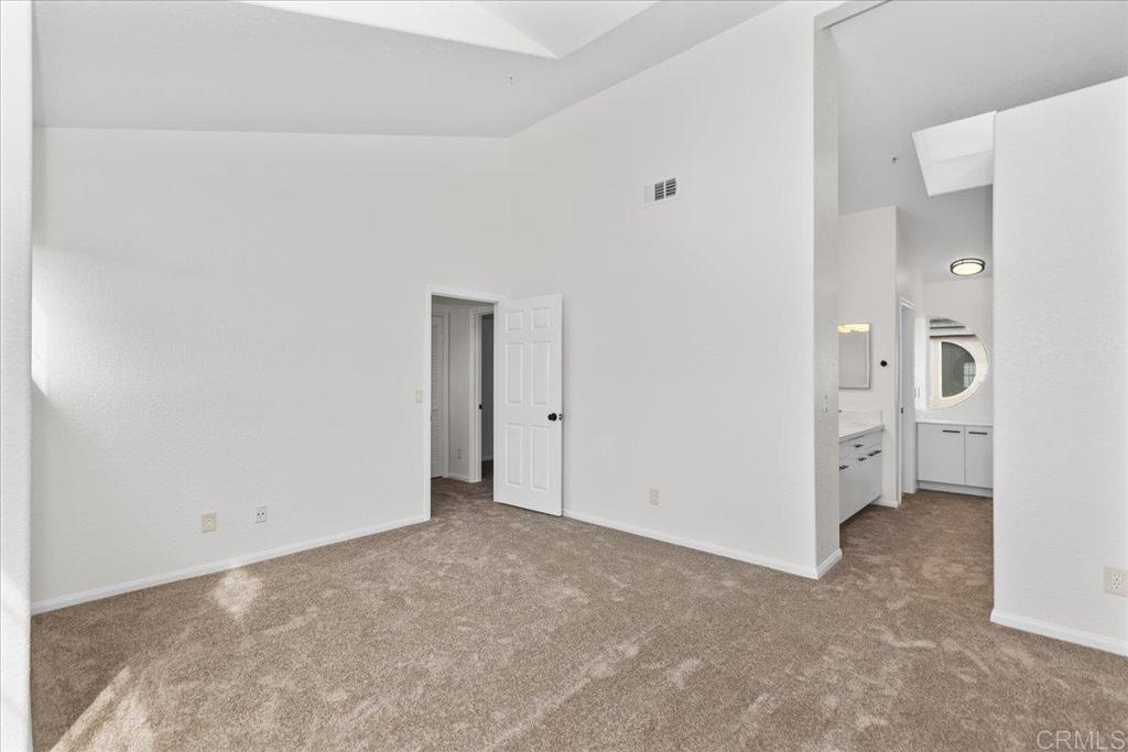 835 N Cleveland Street E