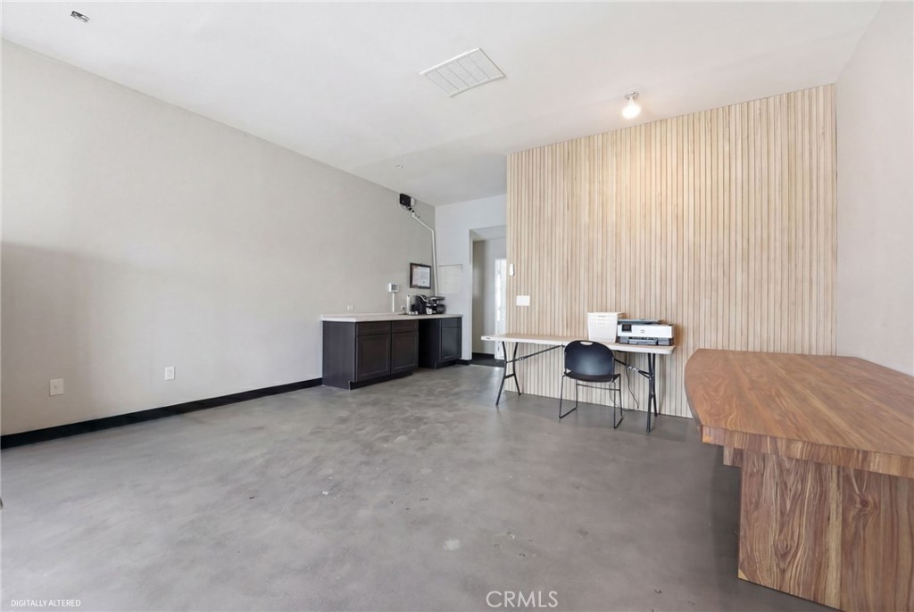 10043 Beaumont Avenue