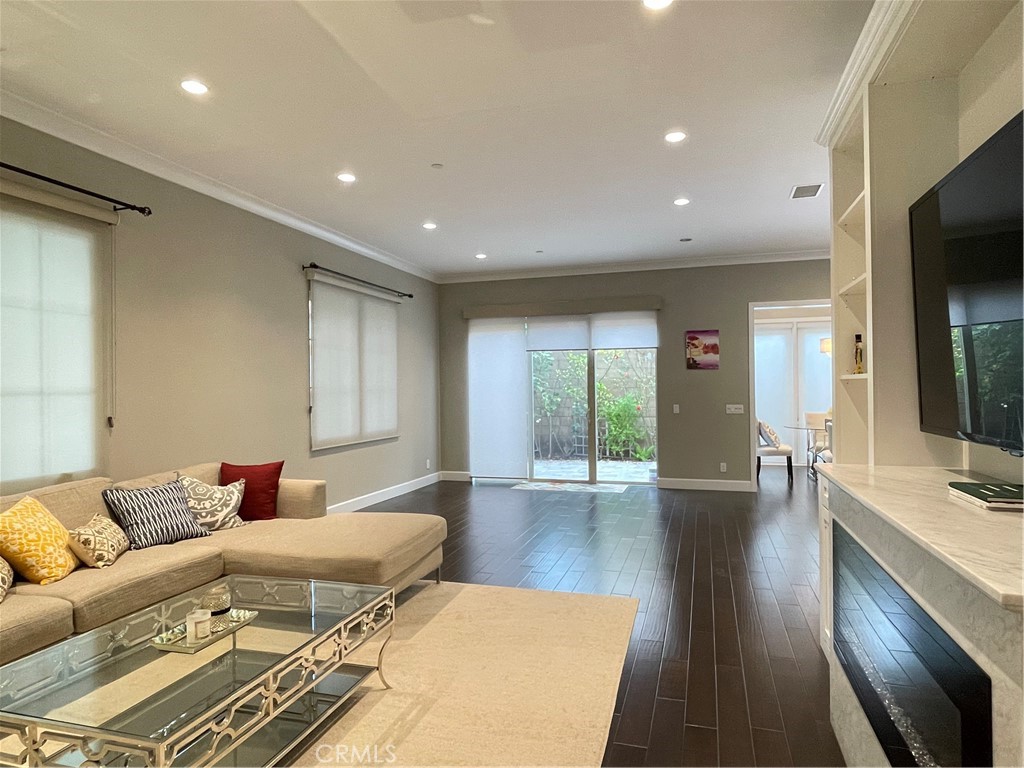 MAGNOLIA (CVMAG) - Residential Lease