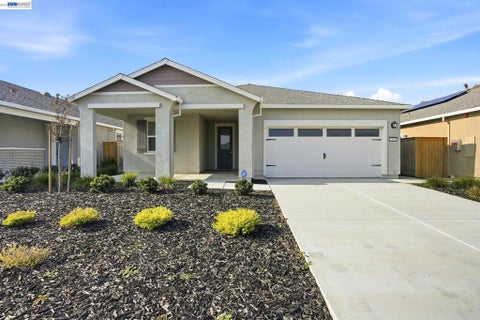 Photo of 2055 Stars Dr Dr, Rio Vista, CA 94571 (MLS # 41127686)