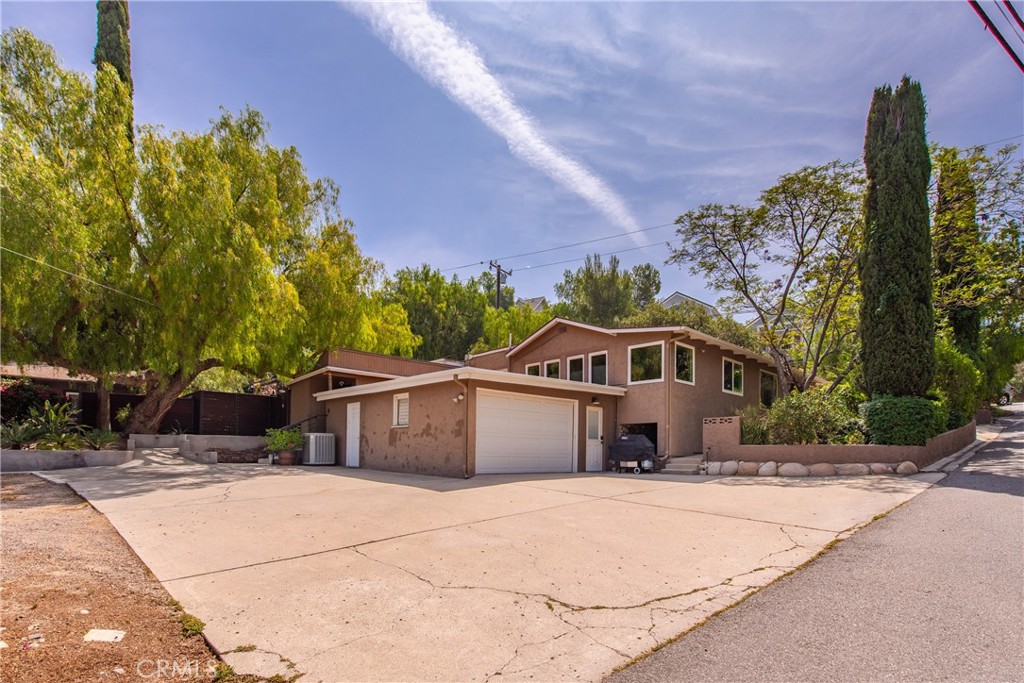 5893 Oak Knolls Road