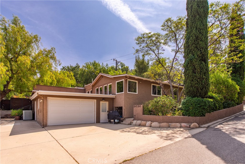 5893 Oak Knolls Road