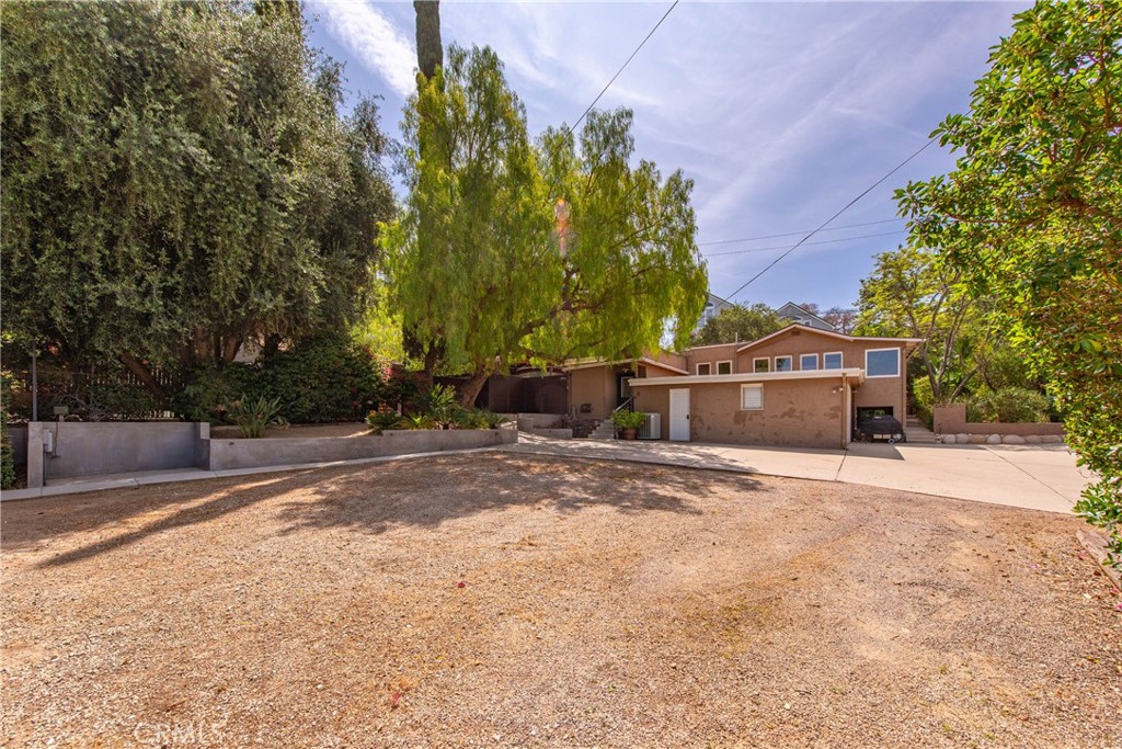 5893 Oak Knolls Road