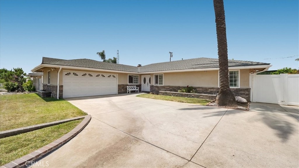 817 N Oceanbluff Avenue