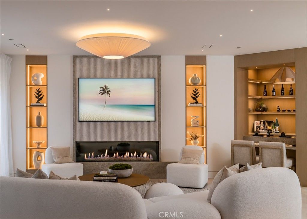 Photo of 1 Stickley Drive, Laguna Beach, CA 92651 (MLS # LG25189532)