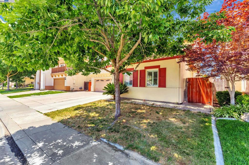 3021 Collingham Ct