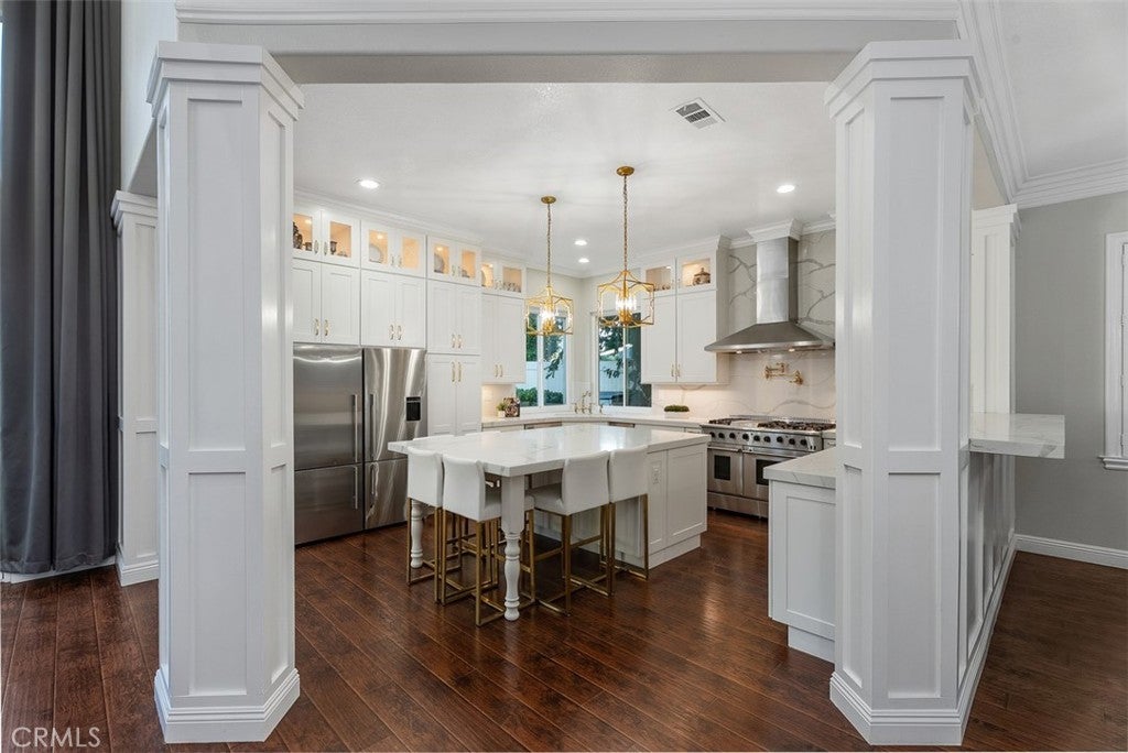 6 Coffeeberry Court