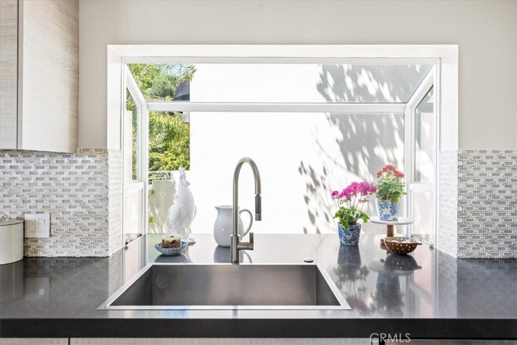 845 Summit Drive, Laguna Beach CA 92651 - Photo 34