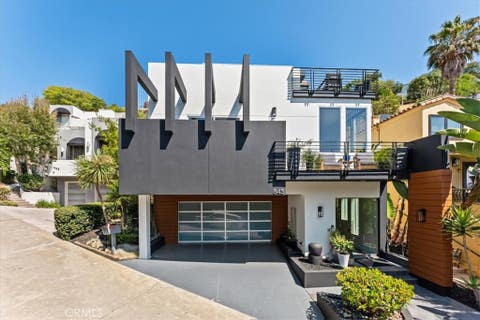 Photo of 845 Summit Drive, Laguna Beach, CA 92651 (MLS # OC26159773)