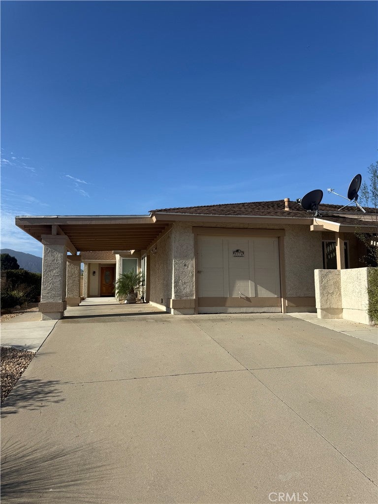 5176 Creekside Road