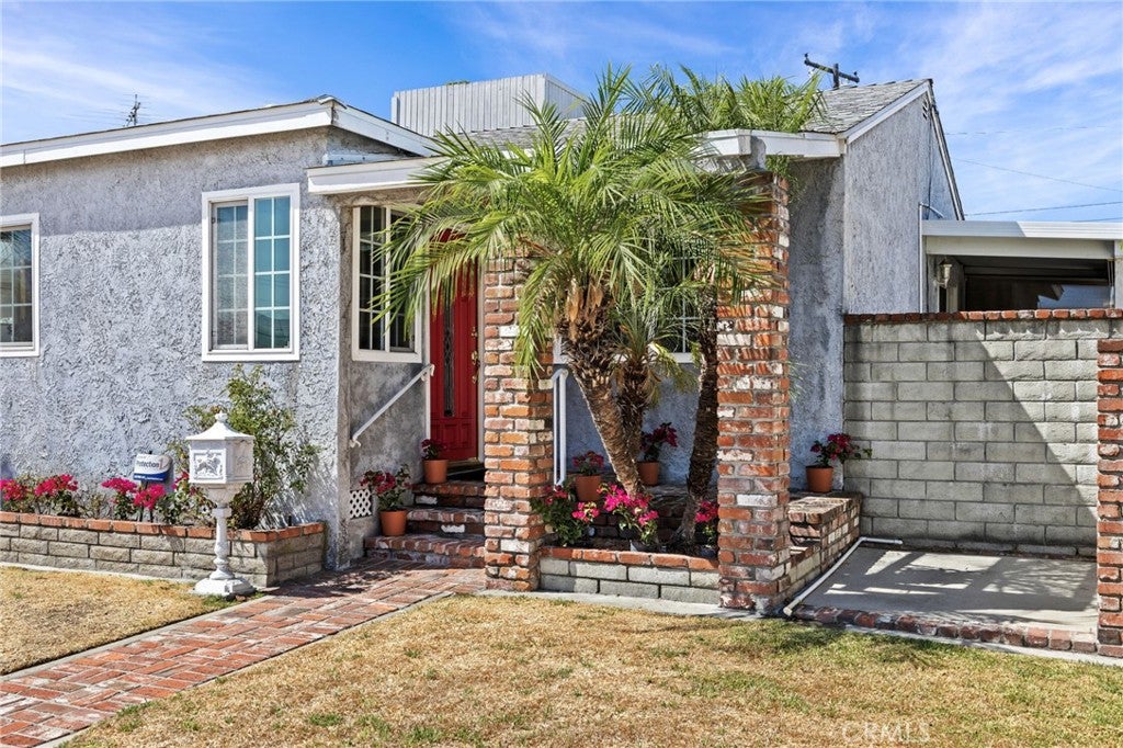 4849 San Gabriel