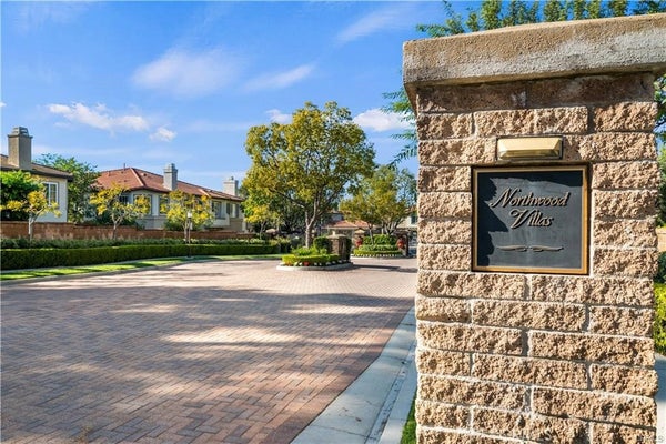 41 DARLINGTON, IRVINE, CA 92620 - Image 2304aa91bf9f0e4fc5053cf3cdfeb7bd/1594354786