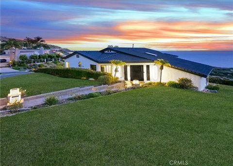 Photo of 32551 Seacliff Drive, Rancho Palos Verdes, CA 90275 (MLS # PV26154331)
