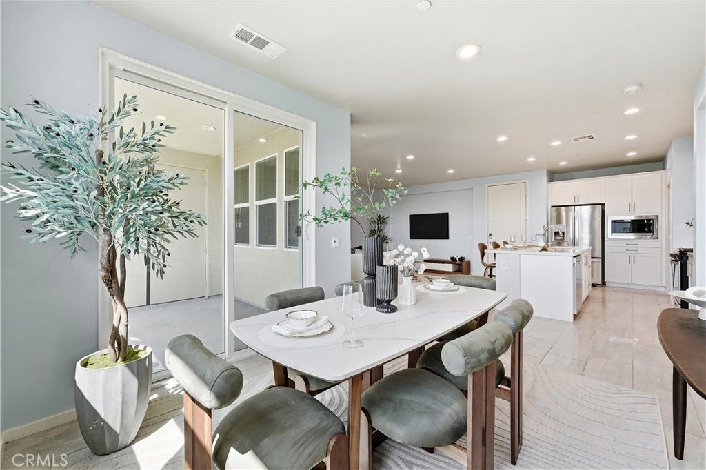 1184 Epic, Irvine CA 92618 - Photo 18