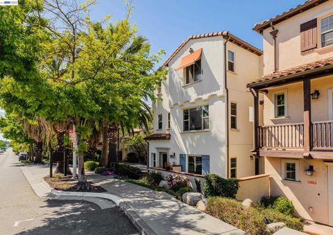 Photo of 908 Smith Ln Ln, Milpitas, CA 95035 (MLS # 41130346)