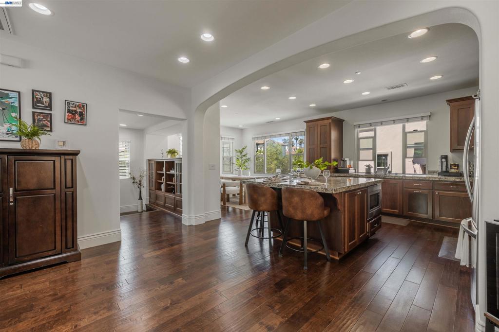 908 Smith Ln