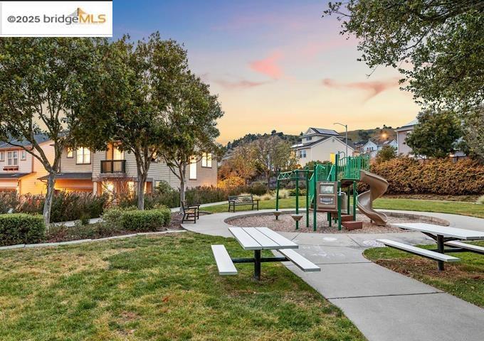 SEACLIFF - Residential