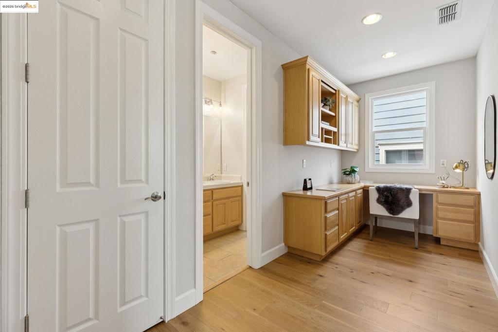 SEACLIFF - Residential