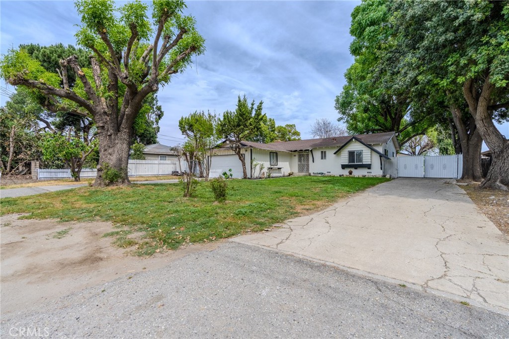 13233 Eastend Avenue