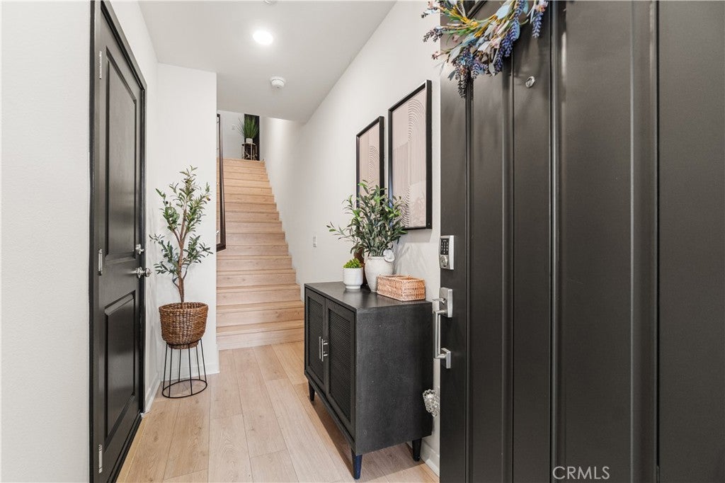 16434 Whittier #6 Boulevard