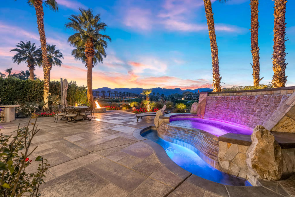 Mountain View CC - Residential