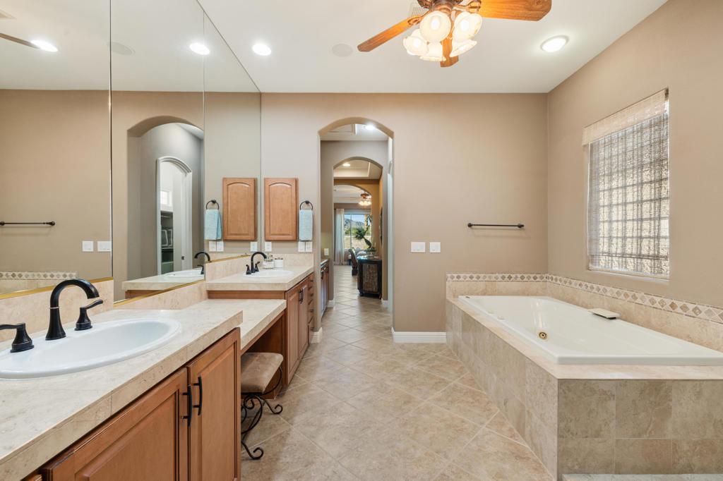 Mountain View CC - Residential