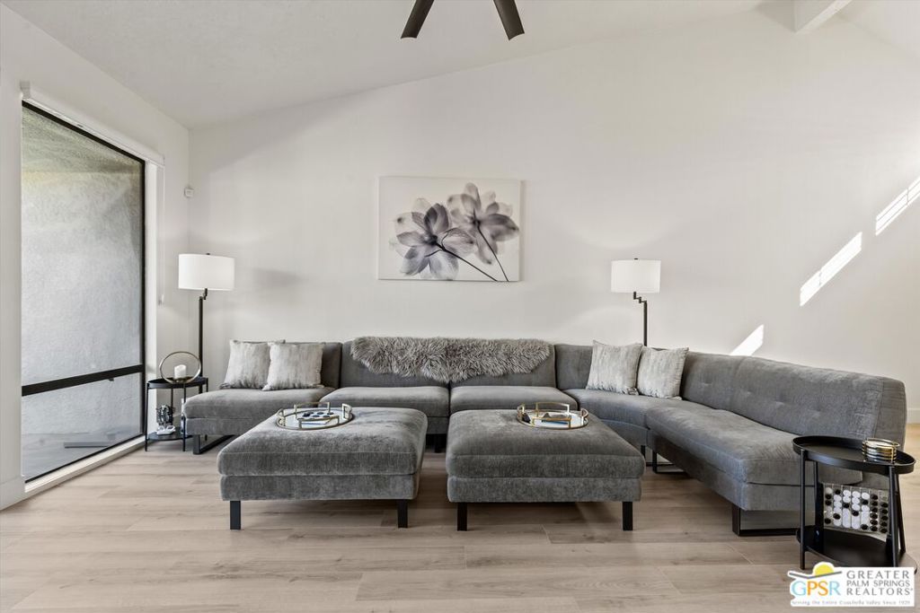 Rancho Las Palmas C.C. - Residential