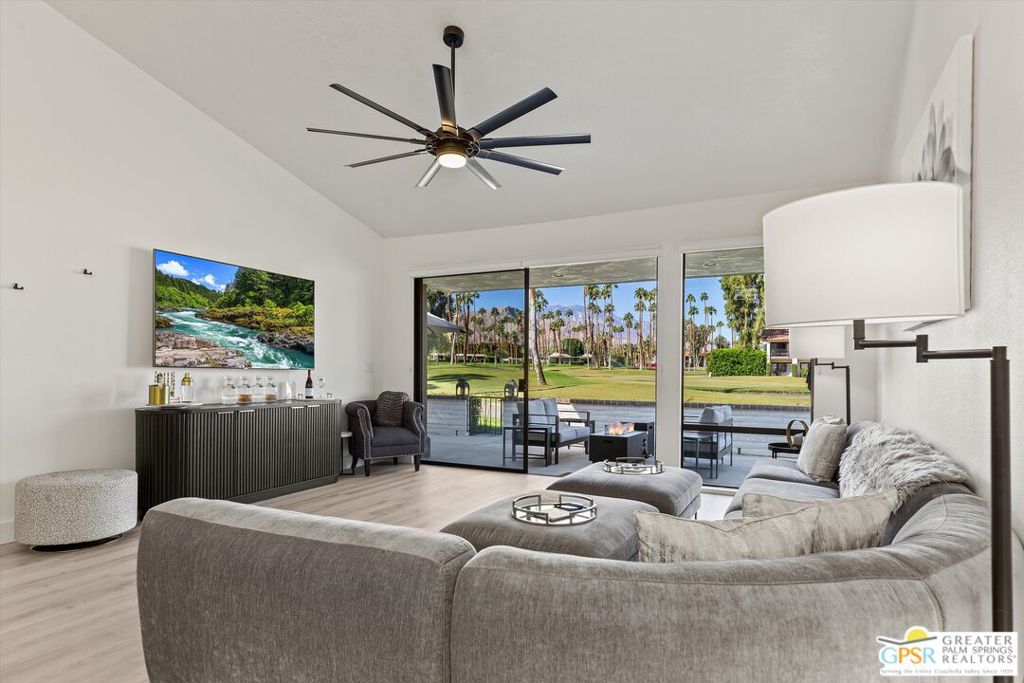 Rancho Las Palmas C.C. - Residential