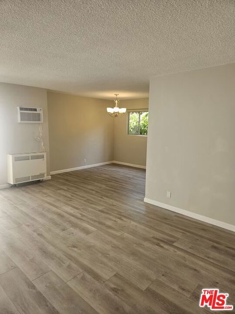 Photo of 1035 N Harper Avenue #1, West Hollywood, CA 90046 (MLS # 25580175) Photo of 1035 N Harper Avenue #1, West Hollywood, CA 90046 (MLS # 25580175)