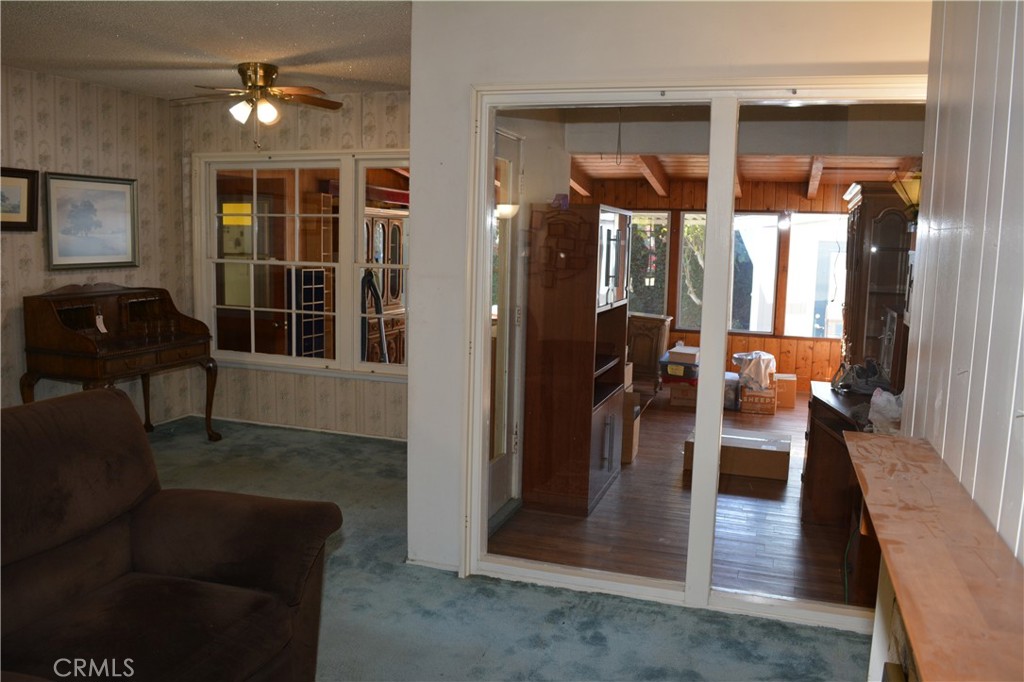 plaza south of spring - Residential