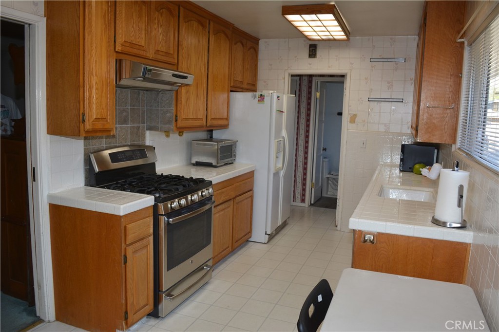 plaza south of spring - Residential