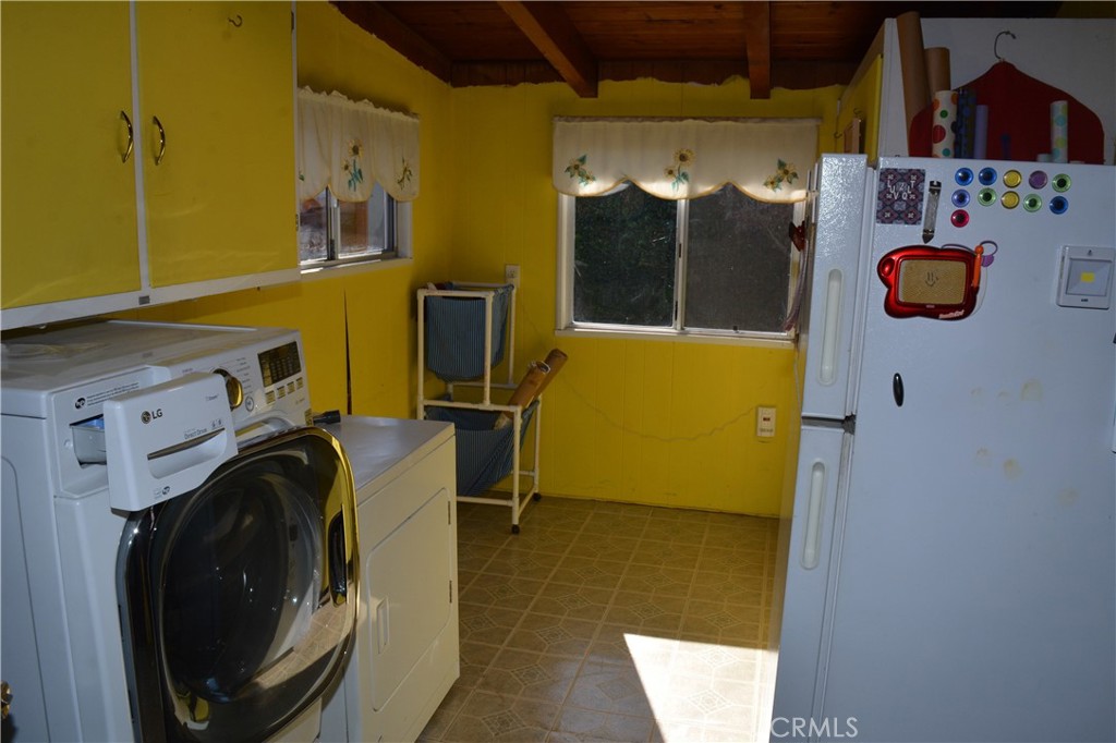 plaza south of spring - Residential