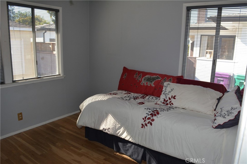 plaza south of spring - Residential